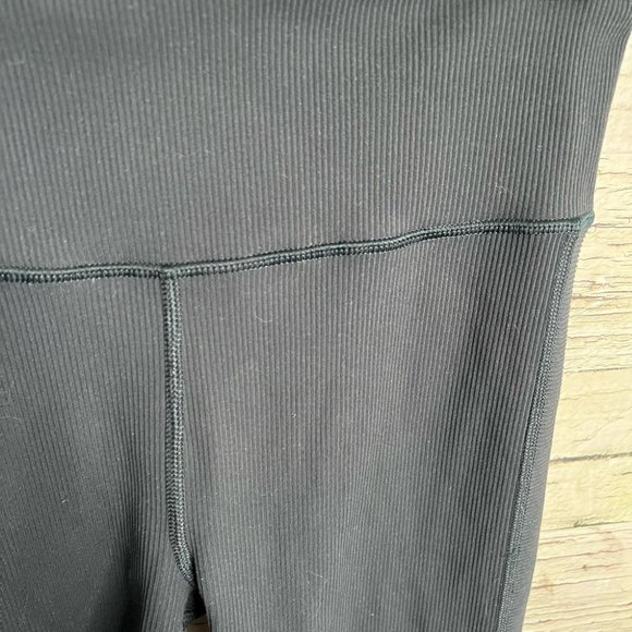 Gap high rise black leggings size small crop - Picture 6 of 10